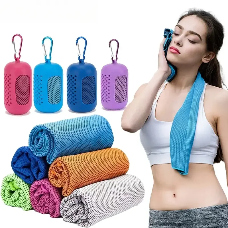 Travel Towel Quick Dry - 携帯用カプセルケース付き冷却タオル 速乾性 瞬間冷却 スポーツ ジム ランニング