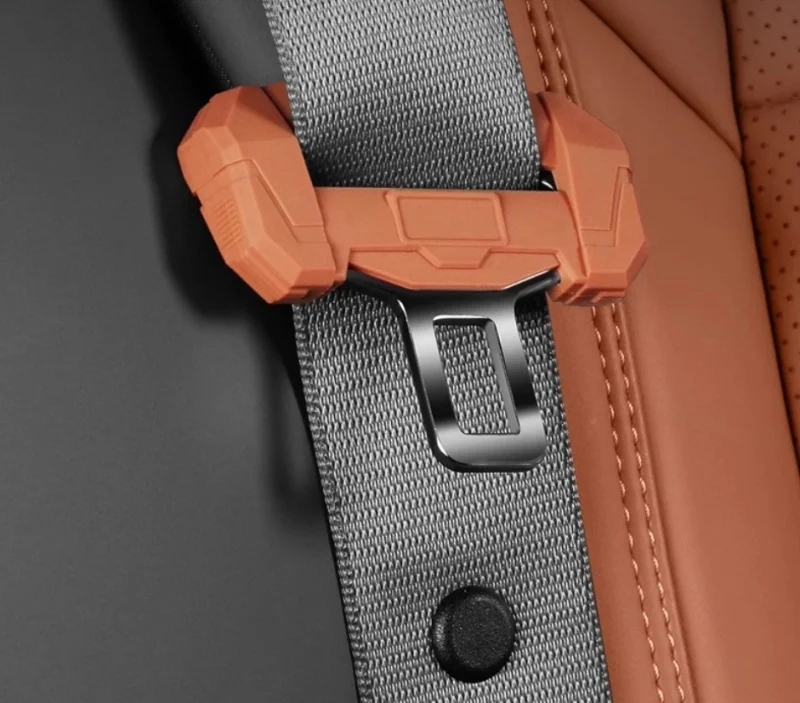 Travel Accessories Online Store - カーシートベルトプラグ衝突防止シリコン保護カバー ジェットゥール トラベラー T2 2023 2024