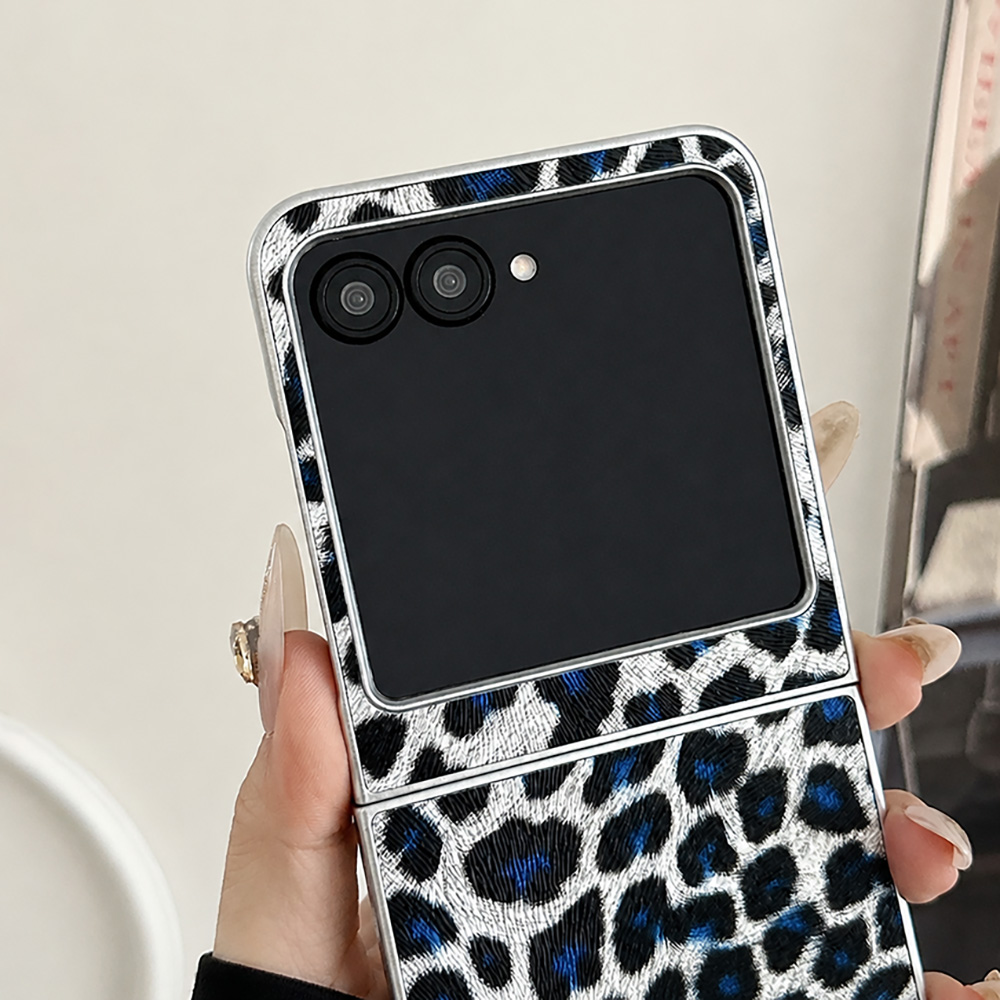 ヒョウ柄折りたたみフリップ電話ケース Motorola Ra - Travel Accessories Designer のレビューと価格