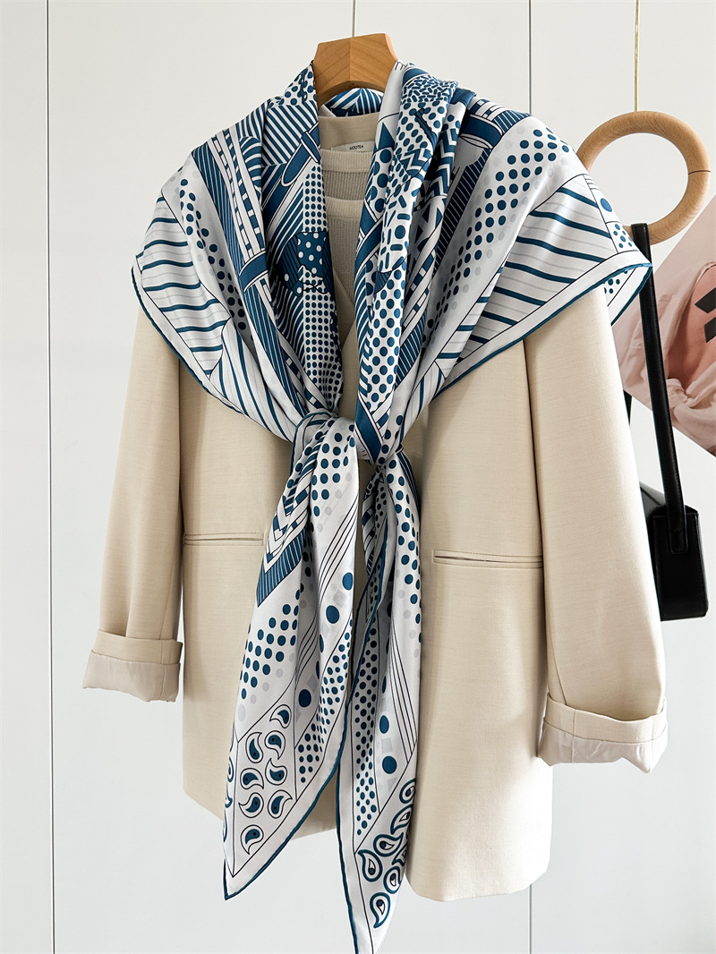 14 ミリメートルシルクスカーフ高級デザイナー手巻きエッジ大 - Travel Accessories Designer のレビューと価格