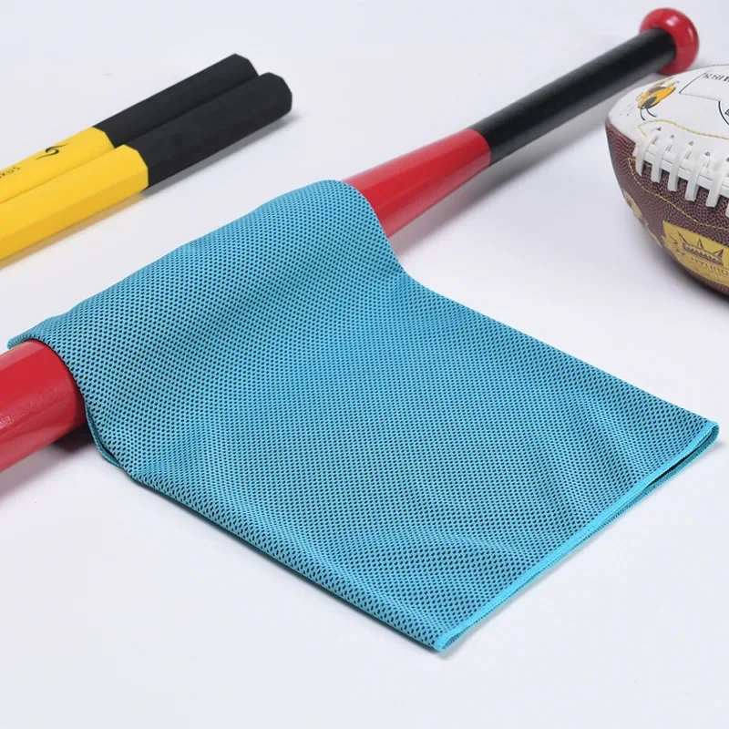 携帯用カプセルケース付き冷却タオル 速乾性 瞬間冷却 スポー - Travel Towel Quick Dry のレビューと価格