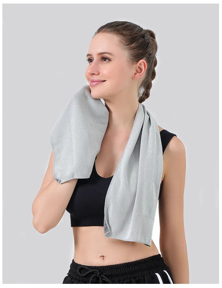 冷却タオル ポータブルカプセルケース付き 速乾 瞬間冷却 ス - Travel Towel Quick Dry のレビューと価格