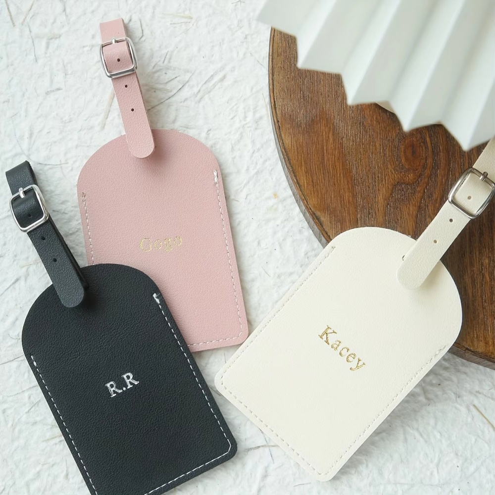 カスタマイズ可能な名入れシルバーゴールドモノグラムビーガンレ - Travel Accessories Personalised のレビューと価格